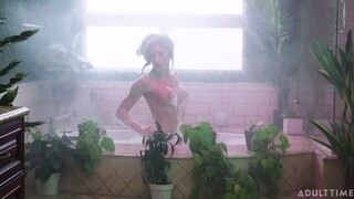 Love in the Bathroom with Jade - exclusieve porno REDPORN.TOP