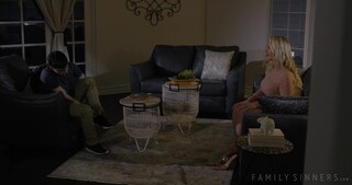 Athletic MILF Rachael Cavalli Gets Handjob - exklusiv porr REDPORN.TOP