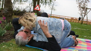 Doggystyle Delight in Nature - exklusiver Porno REDPORN.TOP