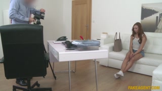 Shy Girl Loves Office Masturbation - porno esclusivo REDPORN.TOP