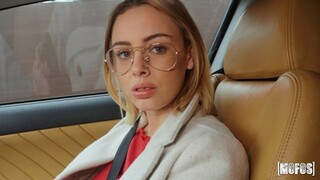Best Friend Unaware of Sister's Amateur Blowjob - porno esclusivo REDPORN.TOP