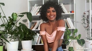 Black and Beautiful: Demi's Dildo Fun - porno exclusif REDPORN.TOP