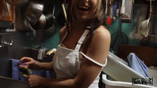 Violet Gems gets creamed in rough threesome action - pornografi eksklusif REDPORN.TOP
