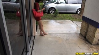 Blowjob in the Car with Sinn - guarda nuovo porno gratis REDPORN.TOP
