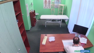 Doctor Enjoys Deepthroat with Tourist - watch new porn for free REDPORN.TOP