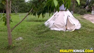 Outdoor Fun with Blonde Bombshell - schau neue Pornos kostenlos REDPORN.TOP
