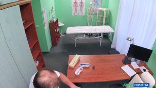Facial for Doctor from Short-Haired Sexpot - หนังโป๊พิเศษ REDPORN.TOP