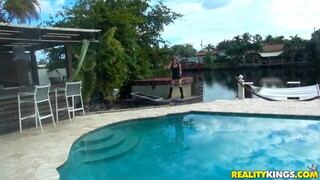 Super Katerina's Outdoor Adventure - ekskluzywne porno REDPORN.TOP