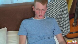 Asian teen gets help with his big cock - pornografi eksklusif REDPORN.TOP