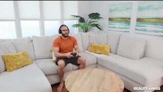 POV Fucking with Gamer Boyfriend - watch new porn for free REDPORN.TOP