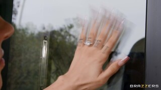 Tattooed Runaway Bride Licks Ass Before Riding Cock - porno exclusivo REDPORN.TOP