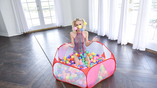 Petite Girl Sky Pierce Loves Bubble Action - watch new porn for free REDPORN.TOP