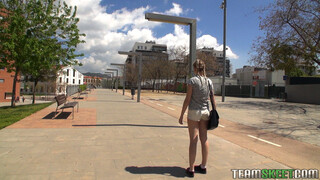 Young Girl Does Anything For Euros - Arteya & Robin Reid - pornografi eksklusif REDPORN.TOP
