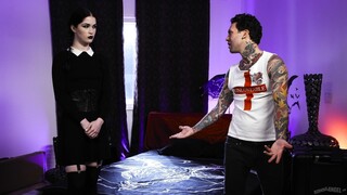 Evelyn Claire as Wednesday Addams Gets Pounded Hard - pornografi eksklusif REDPORN.TOP