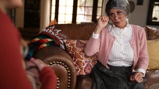 Mrs. Doubtfucker: Hot Stepmom Teaches Stepdaughter How to 69 - pornô exclusivo REDPORN.TOP