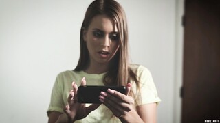 Young Schoolgirl & MILF Share Older Guy - Big Tit Threesome - porno esclusivo REDPORN.TOP