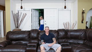 Naughty Teen Chloe Cherry Gets Knocked Up - Pauly Hark Pounds Her Tight Pussy - pornografi eksklusif REDPORN.TOP