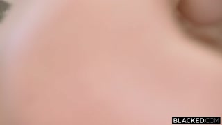Big Boobs Blake Gives Handjob & Blowjob in Hot Scene - watch new porn for free REDPORN.TOP