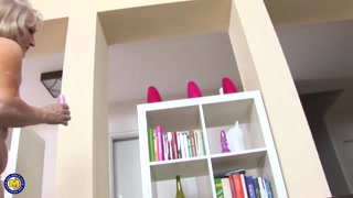 Naughty older woman masturbating - Maireann - exklusiv porr REDPORN.TOP