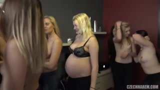 Czech Harem 9 – Blonde & Brunette Gangbang Fun - 독점 포르노 REDPORN.TOP