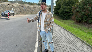 Czech MILF Jennifer Mendez Picks Up Hitchhiker Musician for Hardcore BangVan Fun - 新しいポルノを無料で見る REDPORN.TOP