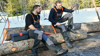 Lumberjacks Take Brittany Bardot in a Threesome - 독점 포르노 REDPORN.TOP
