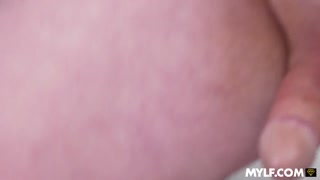 Stepmom and Stepson Get Down with Brunette Neko Girl - 独占ポルノ REDPORN.TOP