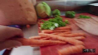 Food Truck Gangbang: Blowjobs and Facials - หนังโป๊พิเศษ REDPORN.TOP