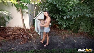 Pierced Brunette Gets Gagged - pornô exclusivo REDPORN.TOP
