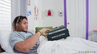 Dirty Deeds with Nurse Kayley - 独家色情 REDPORN.TOP