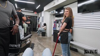 Barber Shop Bang - ดูหนังโป๊ใหม่ฟรี REDPORN.TOP