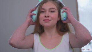 Meow Miu's Blue Eyes Sparkle During Rough Anal - porno exclusiv REDPORN.TOP