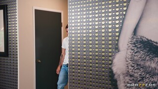 Ryan Keely's Big Tits & Big Ass in Stepmom Fantasy - schau neue Pornos kostenlos REDPORN.TOP
