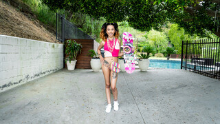 Skater Girl Sucks and Swallows - watch new porn for free REDPORN.TOP