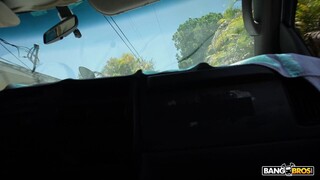 Car Sex with 18 Yr Old Amateur - exclusive porn REDPORN.TOP