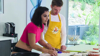 Wild Kitchen Sex with Markus Dupree and Violet - porno esclusivo REDPORN.TOP