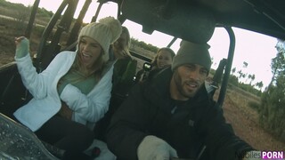Outdoor Sex with Brunette and Friends - exklusiver Porno REDPORN.TOP