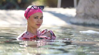 Wet and Wild with Scarlett Alexis - watch new porn for free REDPORN.TOP