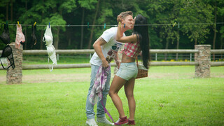 Couple Kissing and Fucking Outdoor (2013) - 独家色情 REDPORN.TOP