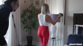 Lesbian Maid Action with Jennifer & Chloe - tonton porn baru percuma REDPORN.TOP