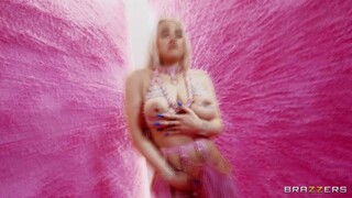 European Sex Goddess Kylie Returns - watch new porn for free REDPORN.TOP