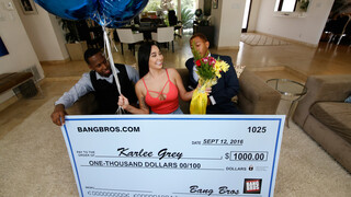 Teen Karlee Grey Handles 2 Monsters - porno exclusif REDPORN.TOP