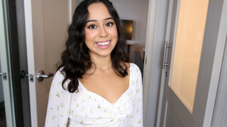 Tanned Stepsister Sucks Balls in POV - pornografi eksklusif REDPORN.TOP